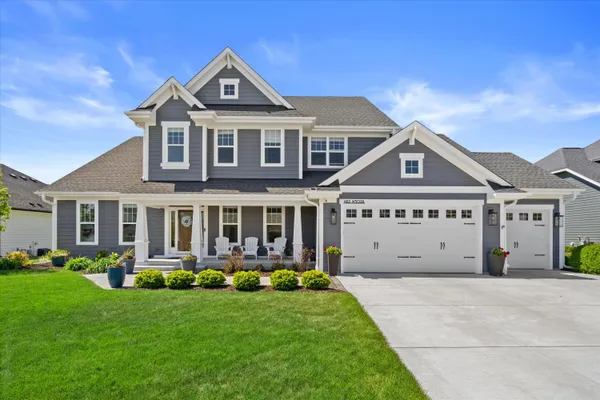 $1,100,000 | N82-w5028 Tern Terrace, Cedarburg, WI 53012