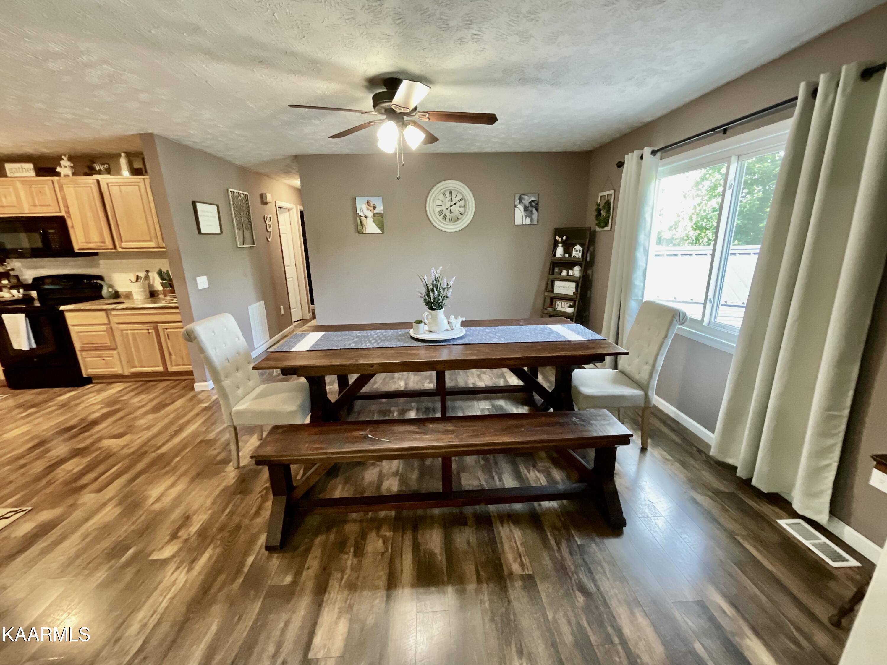 1509 Floyd Road Sevierville, TN 37876 - Photo 9 of 23 4FEBE897-CB90-4D74-987B-8A5417383CE6_1_2