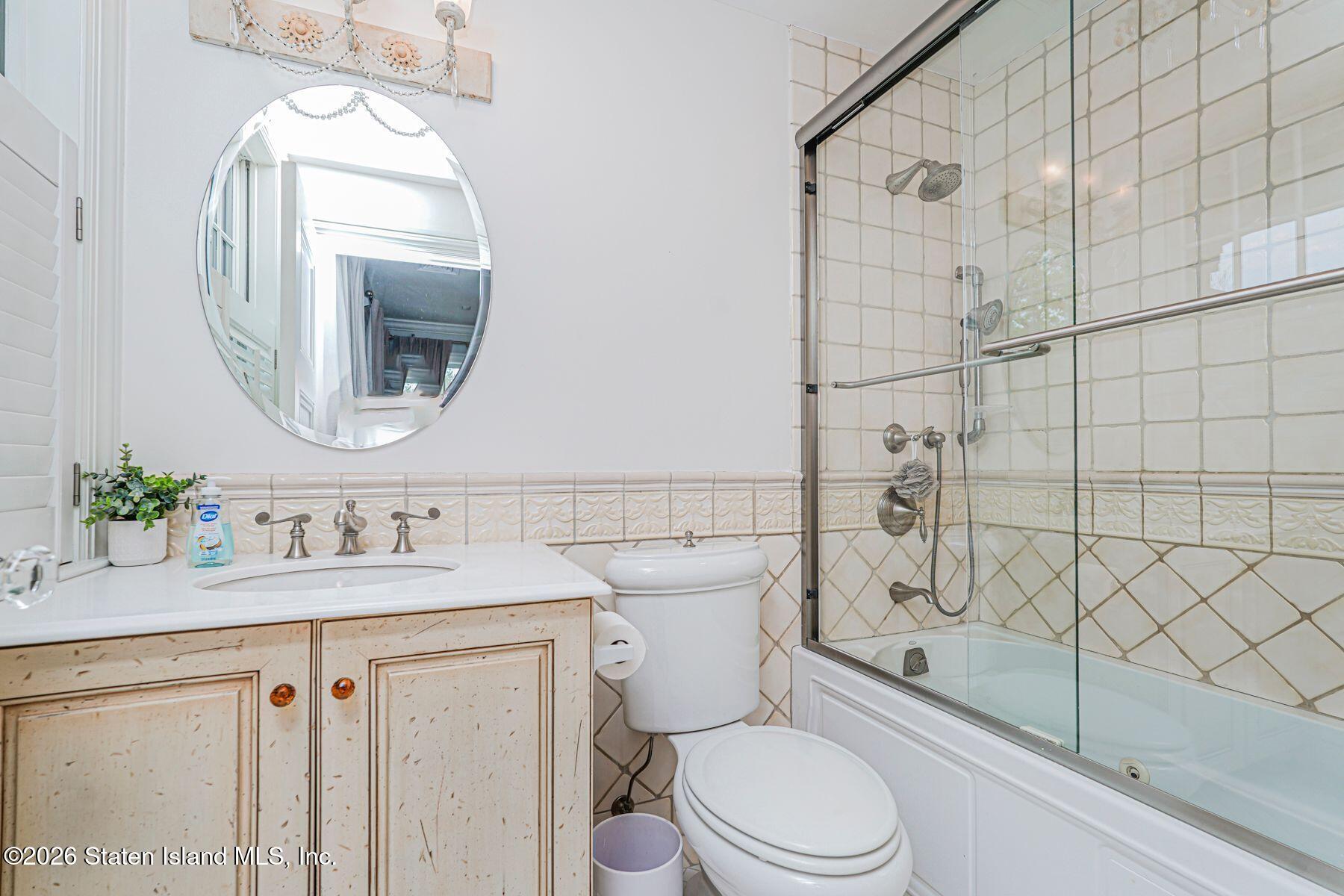 125 Benedict Road Staten Island, NY 10304 - Photo 42 of 96 125 Bath 6