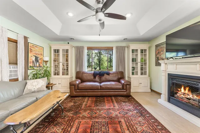 $1,400,000 | 579 East 800 North, Wheatfield, IN 46392