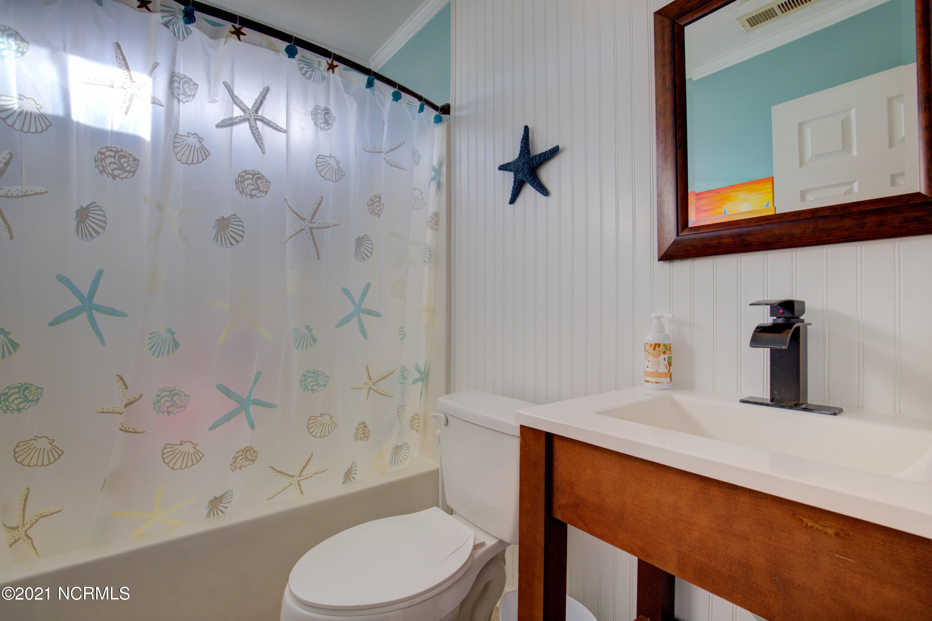 307 Dapper Dan Drive Sneads Ferry, NC 28460 - Photo 21 of 35 307 Dapper Dan - Interiors_25