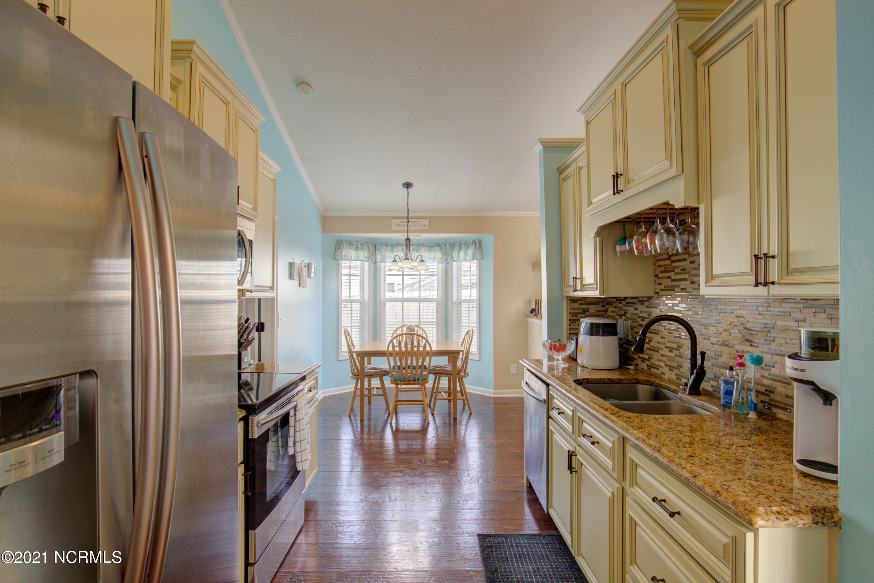 307 Dapper Dan Drive Sneads Ferry, NC 28460 - Photo 7 of 35 307 Dapper Dan - Interiors_9