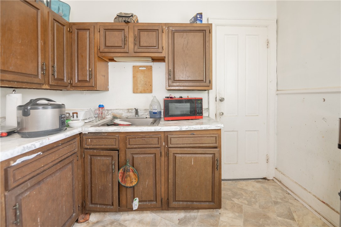 49 Jones Avenue Rochester, NY 14608 - Photo 18 of 23