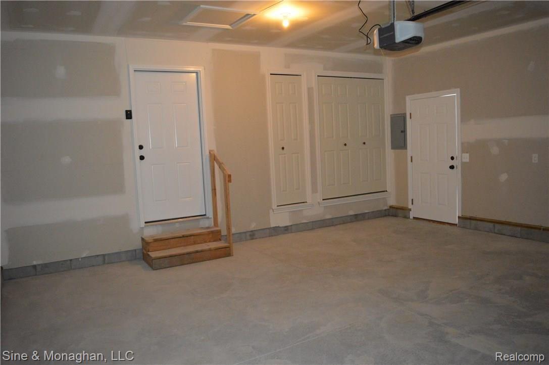 9525 Amy Road Algonac, MI 48001 - Photo 24 of 25 040.JPG