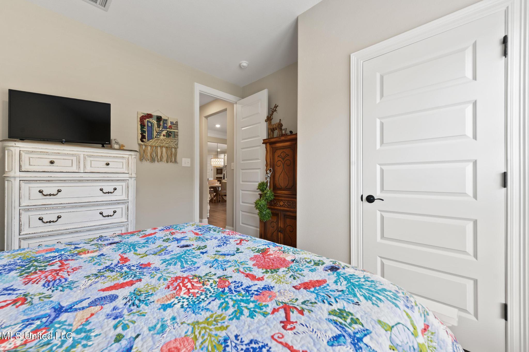 114 Everly Circle Ocean Springs, MS 39564 - Photo 14 of 24 Guest Bedroom