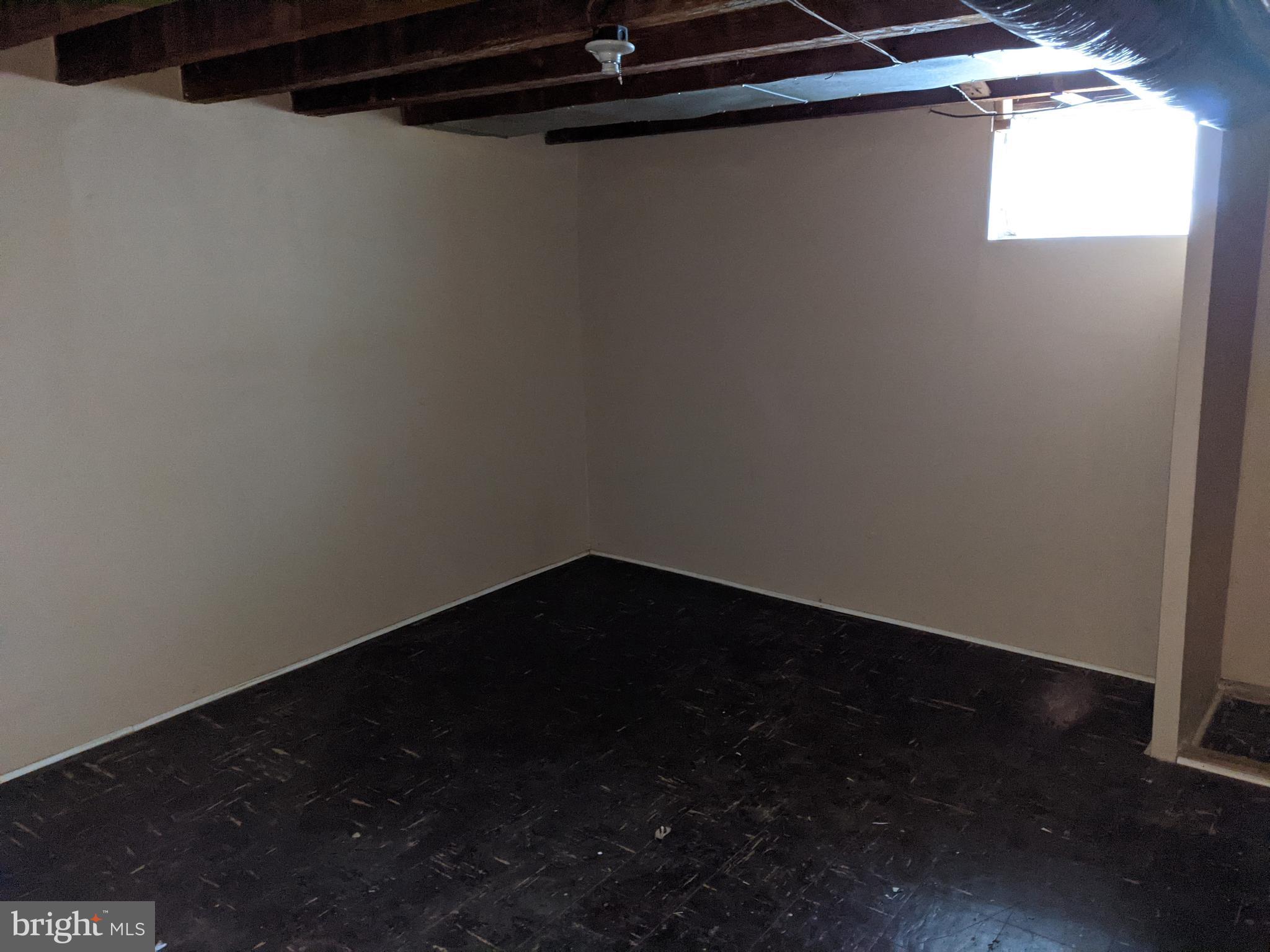 1042 South Lynbrook Road Darby, PA 19023 - Photo 17 of 25 Basement