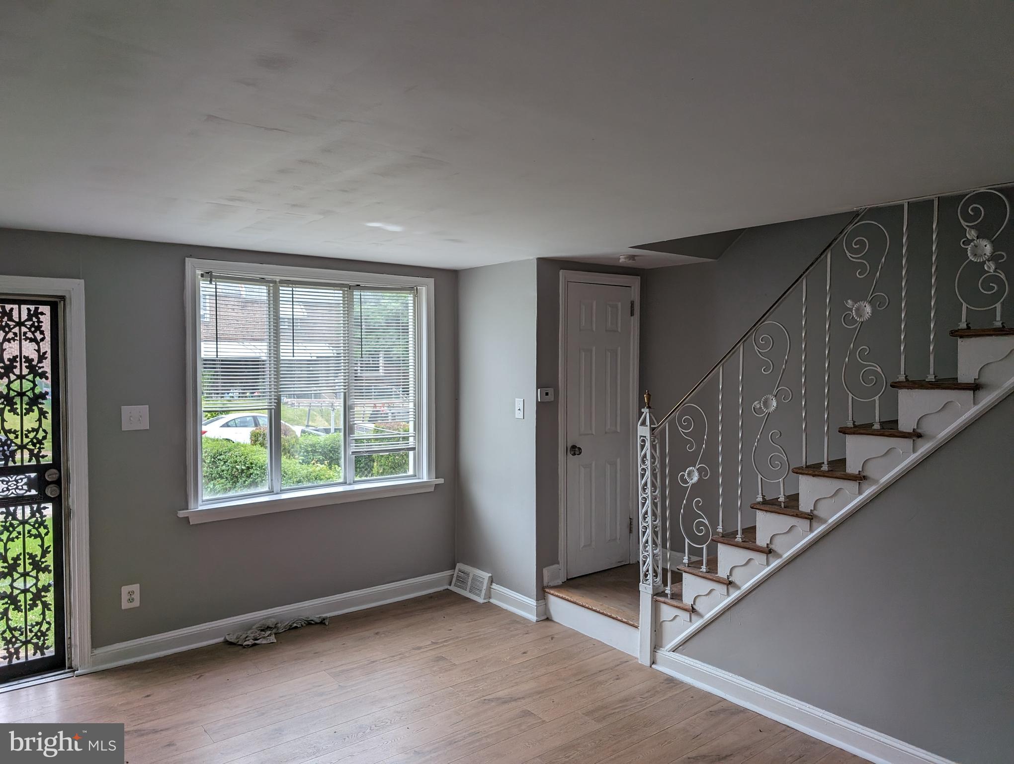 1042 South Lynbrook Road Darby, PA 19023 - Photo 3 of 25 Living Room facing the Stairs