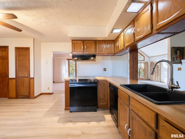 $346,890 | 7266 Granada Drive, Delavan, IL 61734