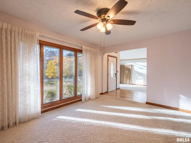 $346,890 | 7266 Granada Drive, Delavan, IL 61734