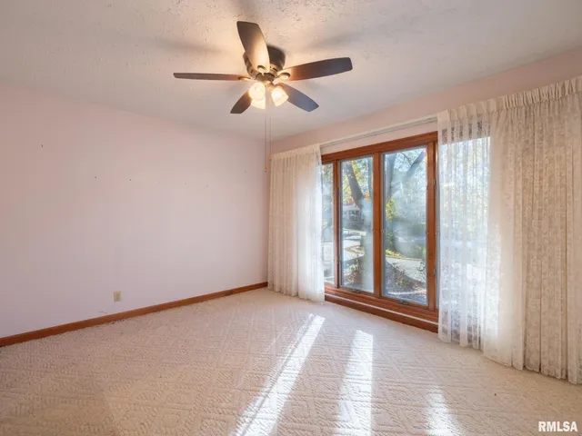 $346,890 | 7266 Granada Drive, Delavan, IL 61734