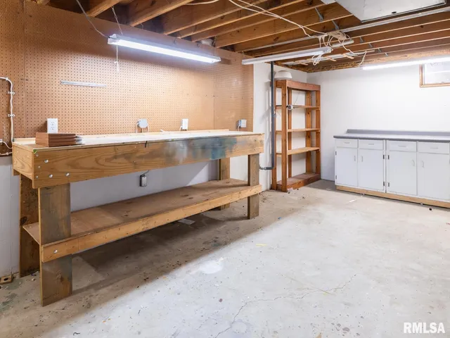 $346,890 | 7266 Granada Drive, Delavan, IL 61734