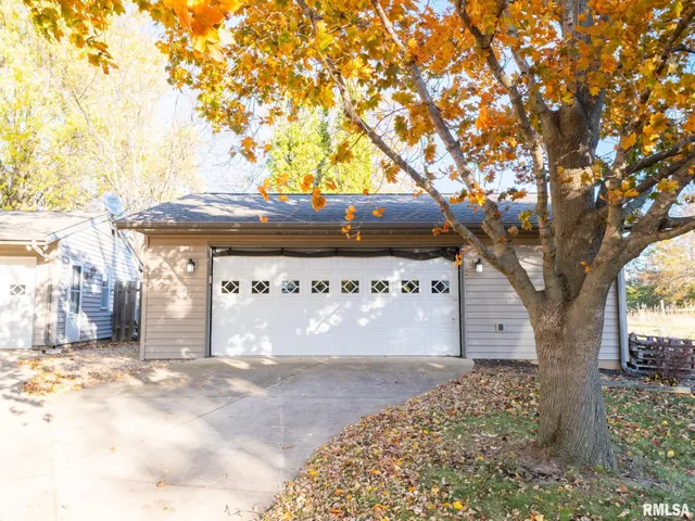 $346,890 | 7266 Granada Drive, Delavan, IL 61734