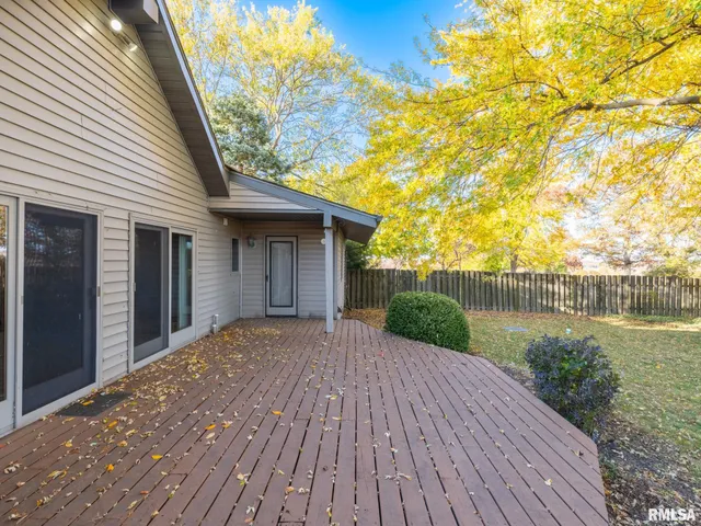 $346,890 | 7266 Granada Drive, Delavan, IL 61734