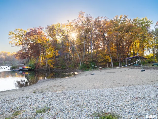 $346,890 | 7266 Granada Drive, Delavan, IL 61734