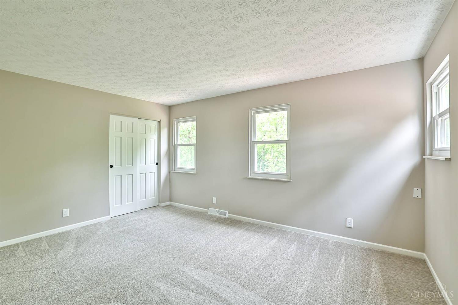 6037 Dunlap Road Cincinnati, OH 45252 - Photo 26 of 50 Gallery Image 26