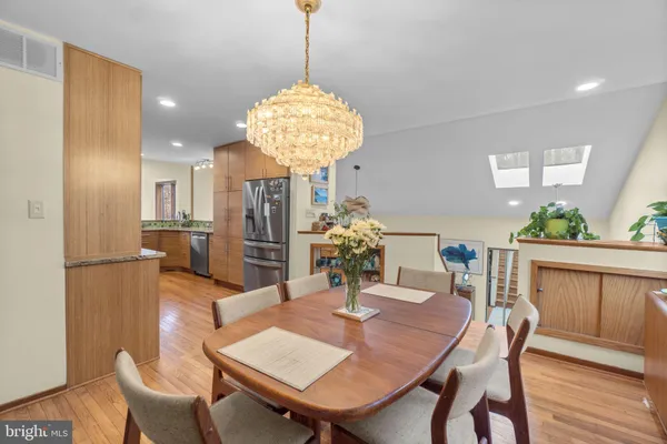 $950,000 | 7314 Meadow Wood Way, Clarksville, MD 21029