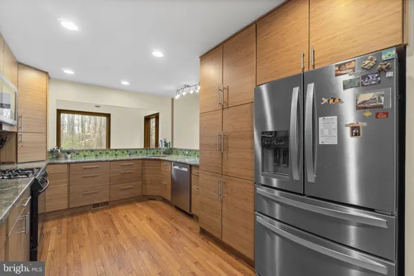 $950,000 | 7314 Meadow Wood Way, Clarksville, MD 21029
