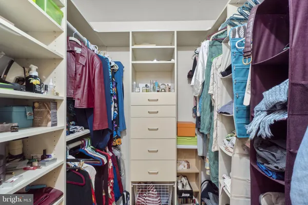 $950,000 | 7314 Meadow Wood Way, Clarksville, MD 21029