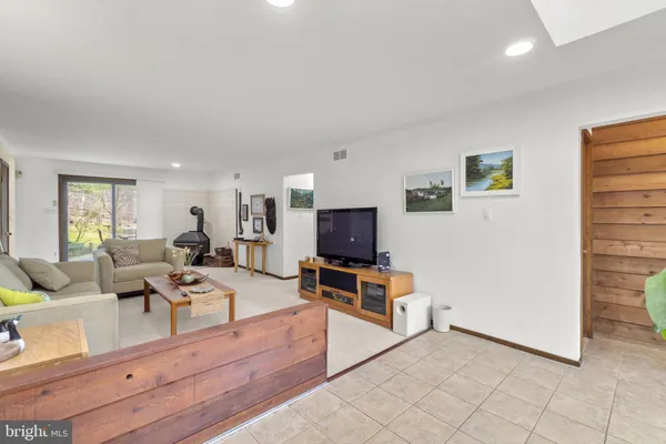 $950,000 | 7314 Meadow Wood Way, Clarksville, MD 21029