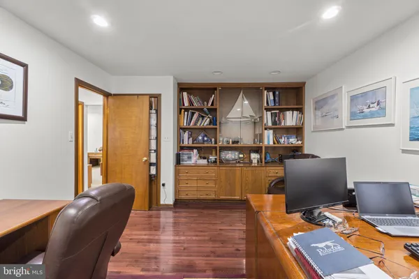 $950,000 | 7314 Meadow Wood Way, Clarksville, MD 21029