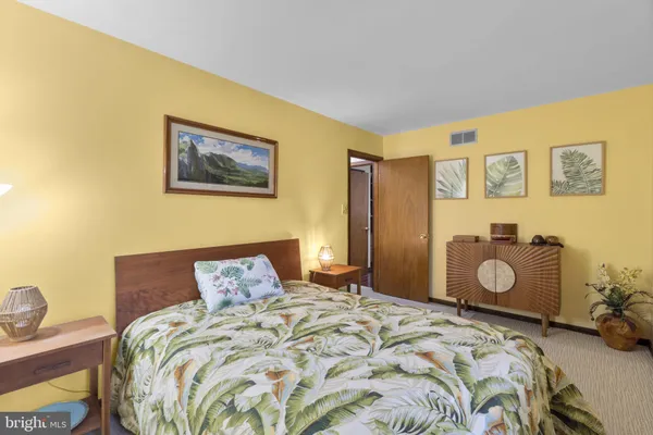 $950,000 | 7314 Meadow Wood Way, Clarksville, MD 21029