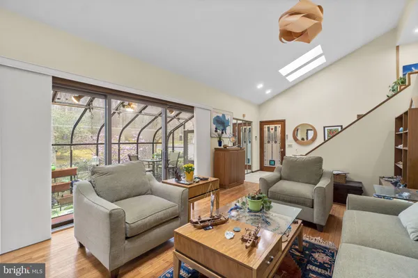 $950,000 | 7314 Meadow Wood Way, Clarksville, MD 21029