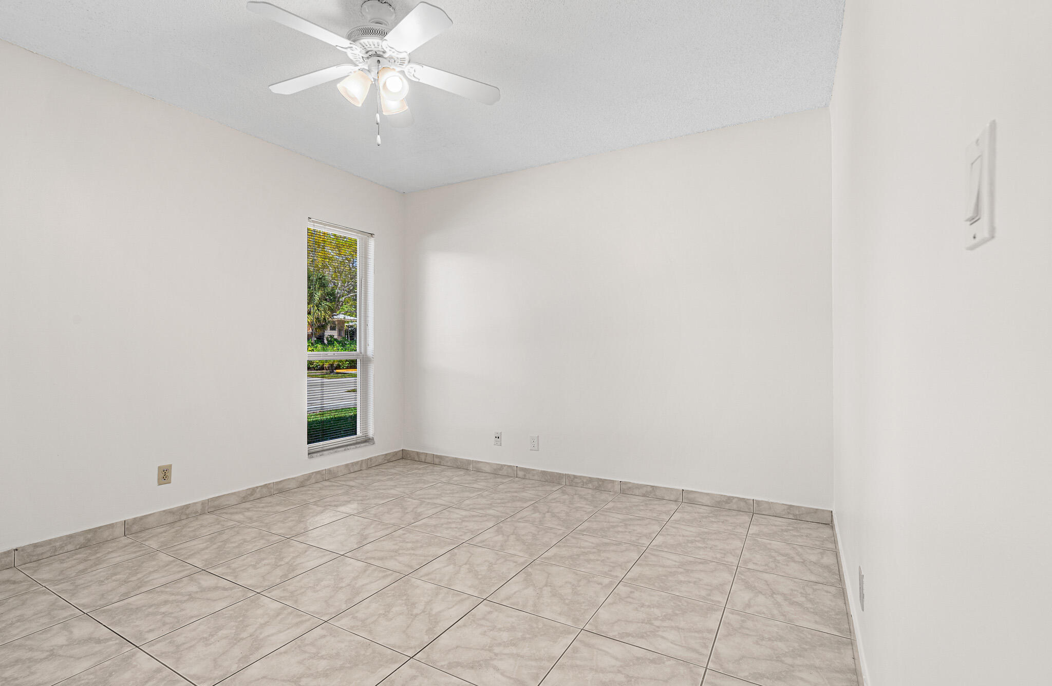 250 Northeast 20th Street, Unit 1290 Boca Raton, FL 33431 - Photo 16 of 52 DSC08091
