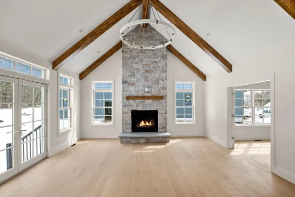 $1,363,795 | 100 Wadleigh Street, Exeter, NH 03833