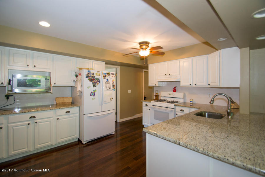 58 Newtons Corner Road Howell, NJ 07731 - Photo 3 of 25 Kit 4