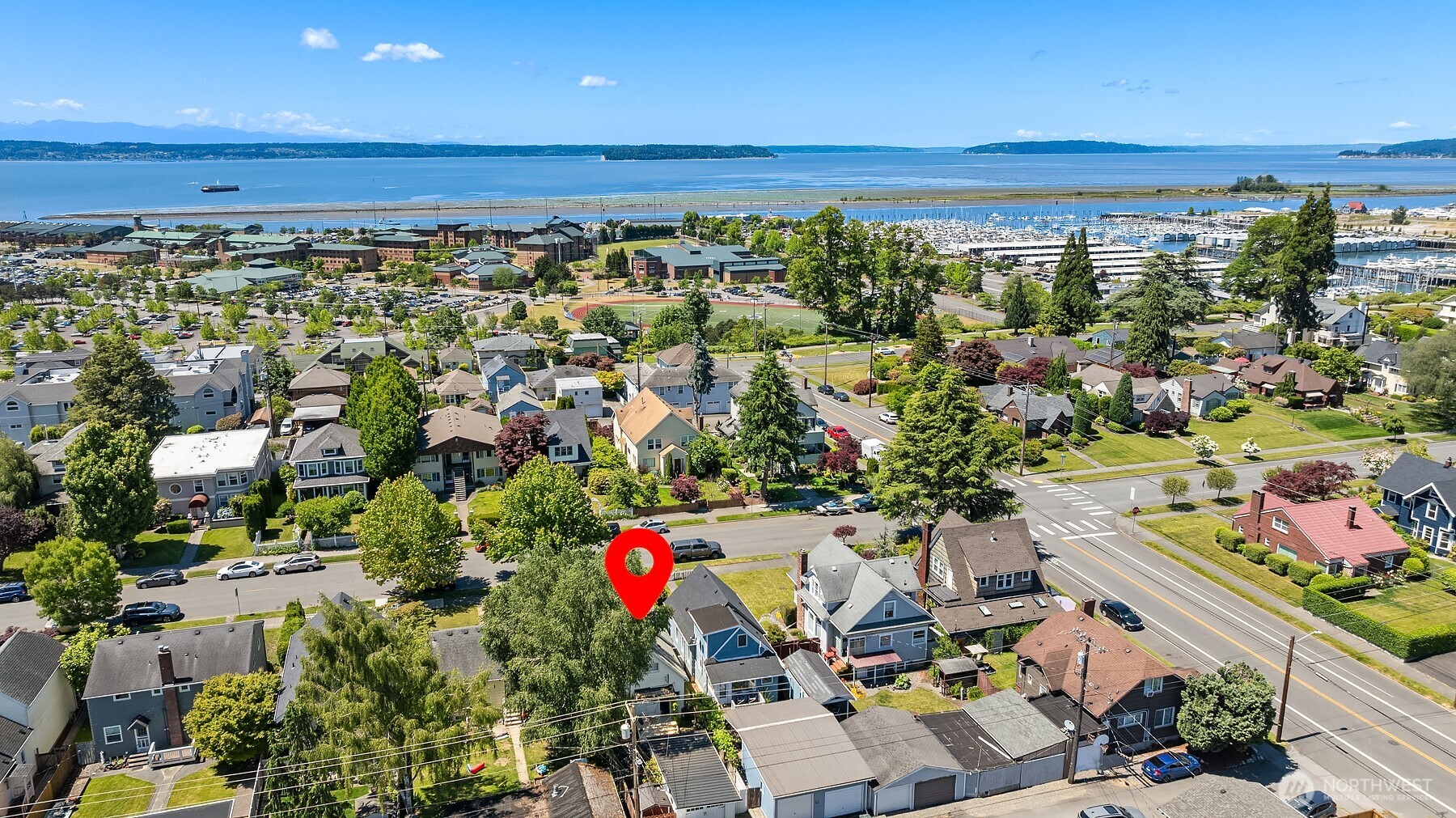 1911 Rucker Avenue Everett, WA 98201 - Photo 2 of 25