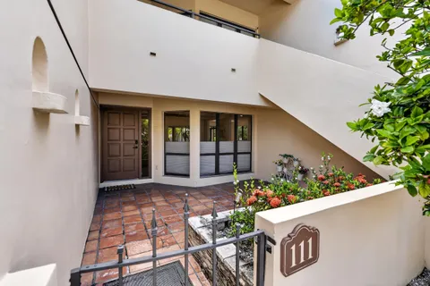 $479,000 | 111 Waterview Drive, Unit 111, Palm Beach Gardens, FL 33418