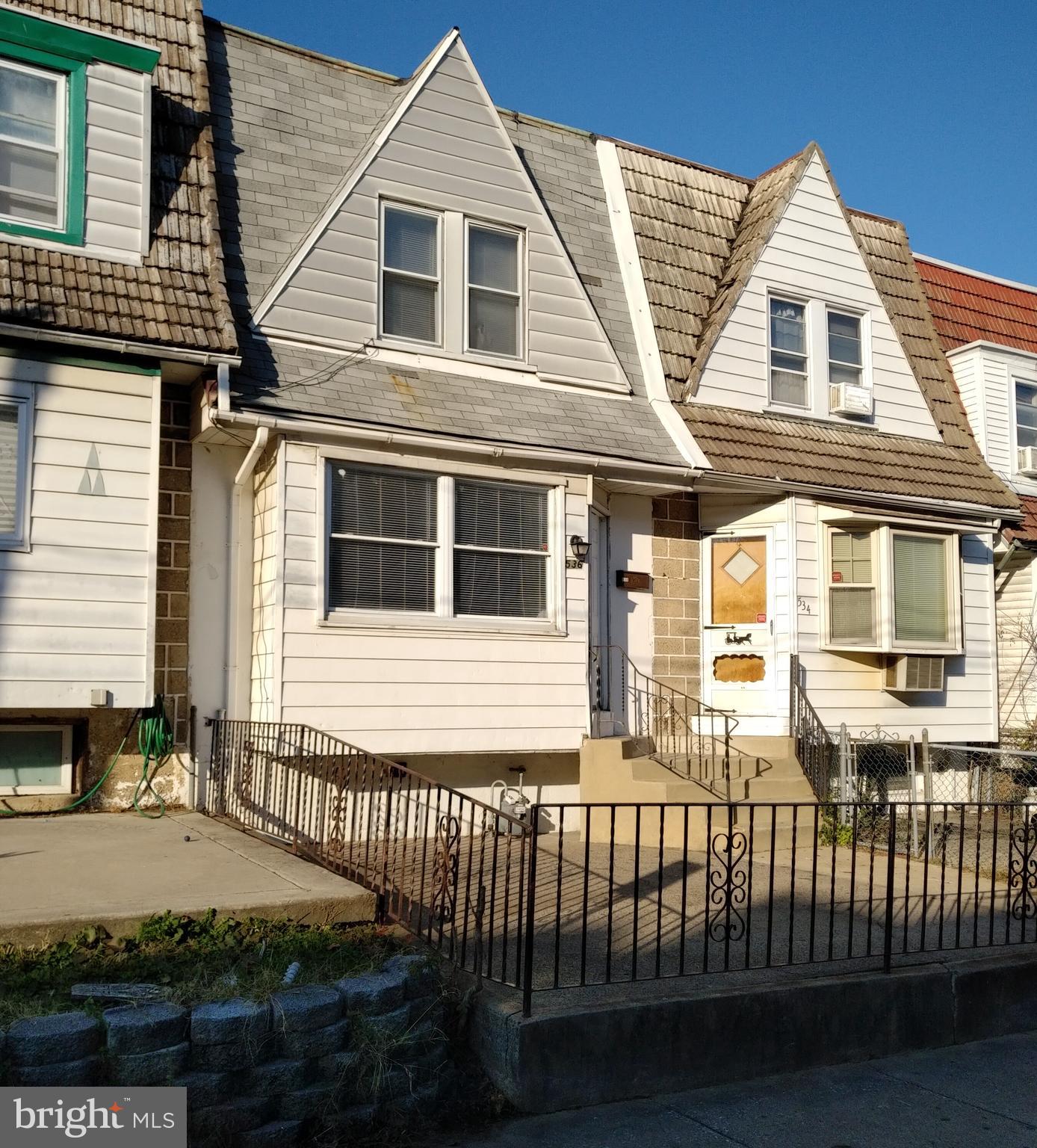 536 Hampden Road Upper Darby, PA 19082 - Photo 1 of 17 Front with large Patio