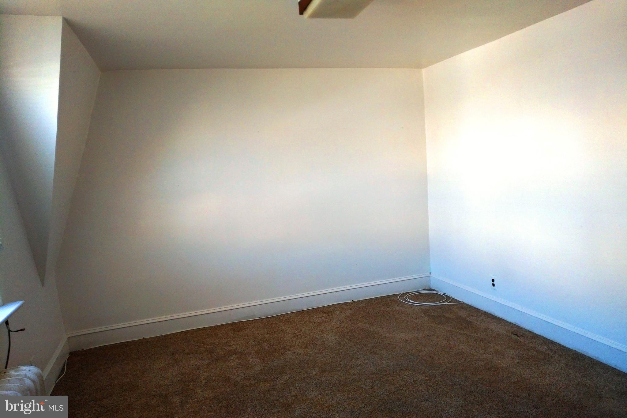 536 Hampden Road Upper Darby, PA 19082 - Photo 6 of 17 Main Bedroom