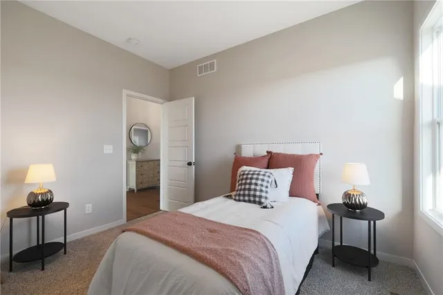 $489,900 | 2341 Northeast Colonnade Avenue, Blue Springs, MO 64029