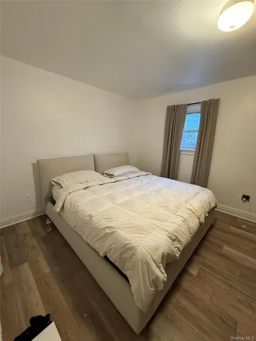 $699,999 | 443 Howe Avenue | Castle Hill