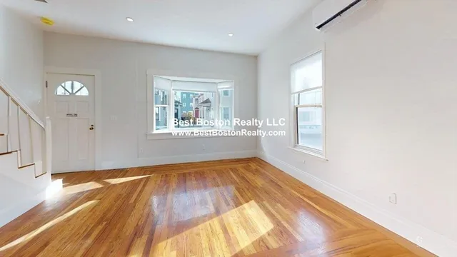 $4,995 | 341 Norfolk Street, Cambridge, MA 02139