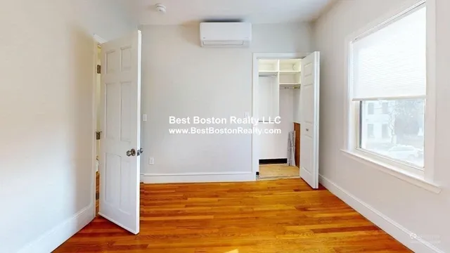 $4,995 | 341 Norfolk Street, Cambridge, MA 02139