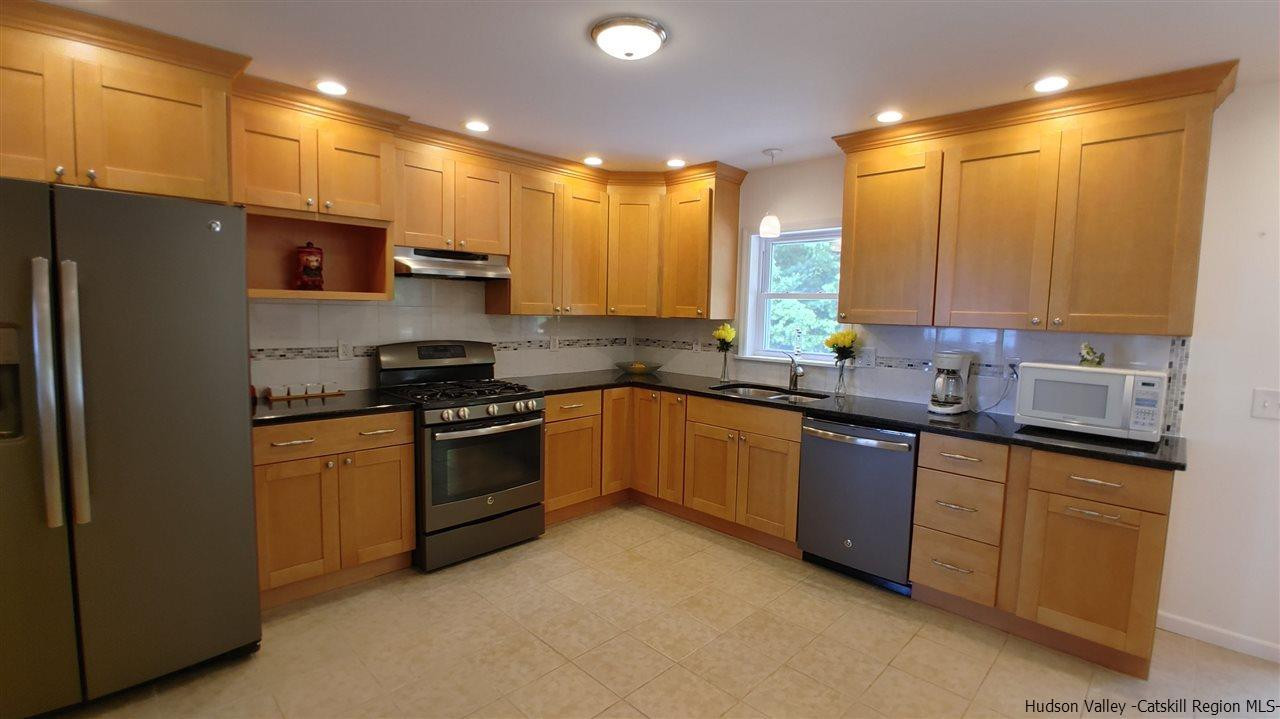 54 Dancing Rock Road Shokan, NY 12481 - Photo 8 of 35 Photo 8