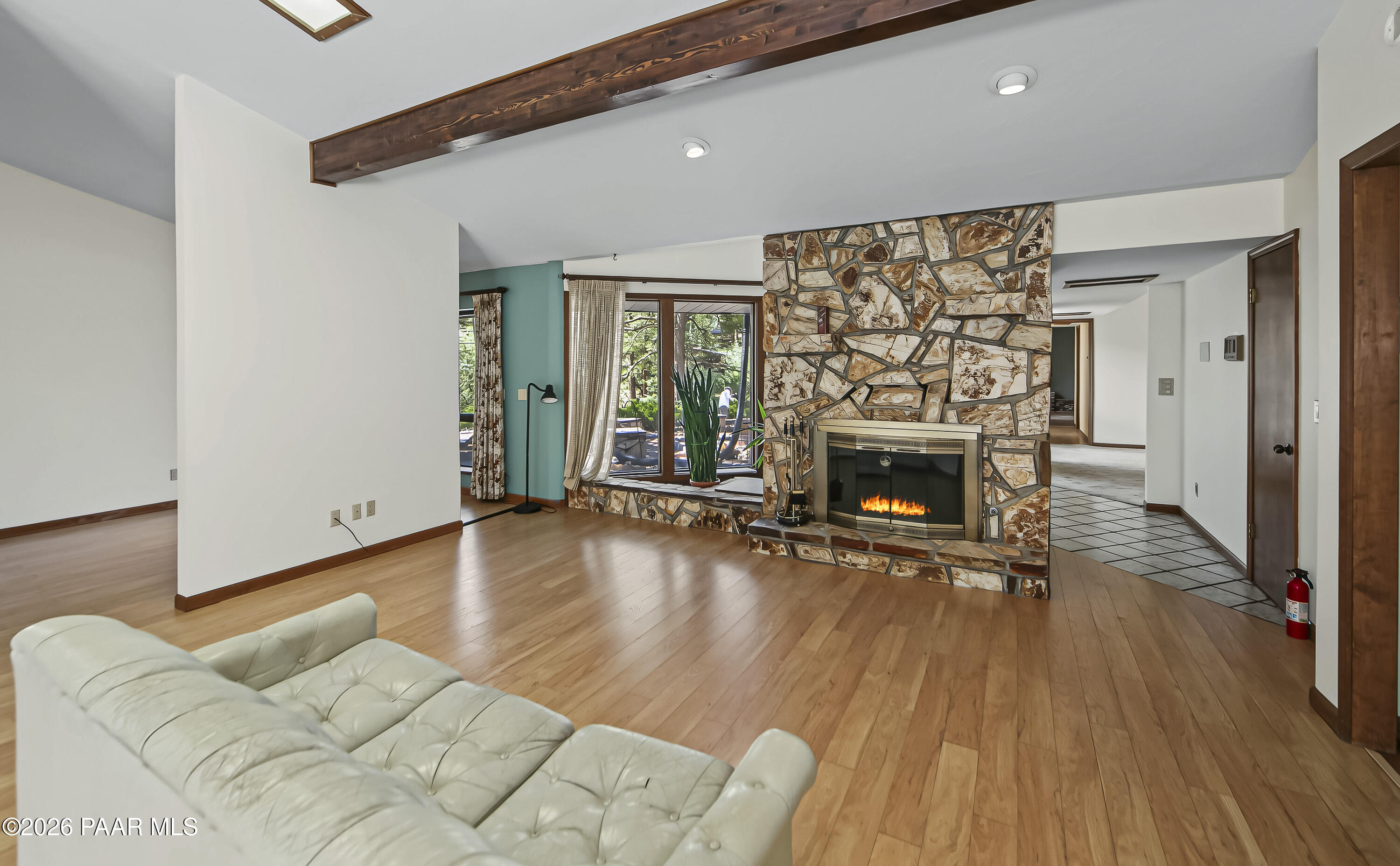 1020 Evergreen Road Prescott, AZ 86303 - Photo 6 of 44 Living Area