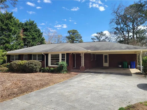 $2,795 | 3009 Caldwell Road Northeast, Brookhaven, GA 30319