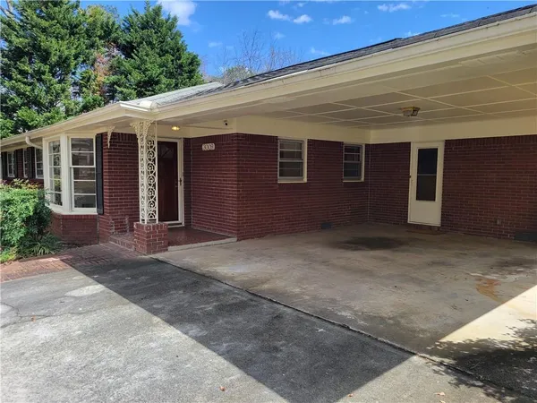 $2,795 | 3009 Caldwell Road Northeast, Brookhaven, GA 30319