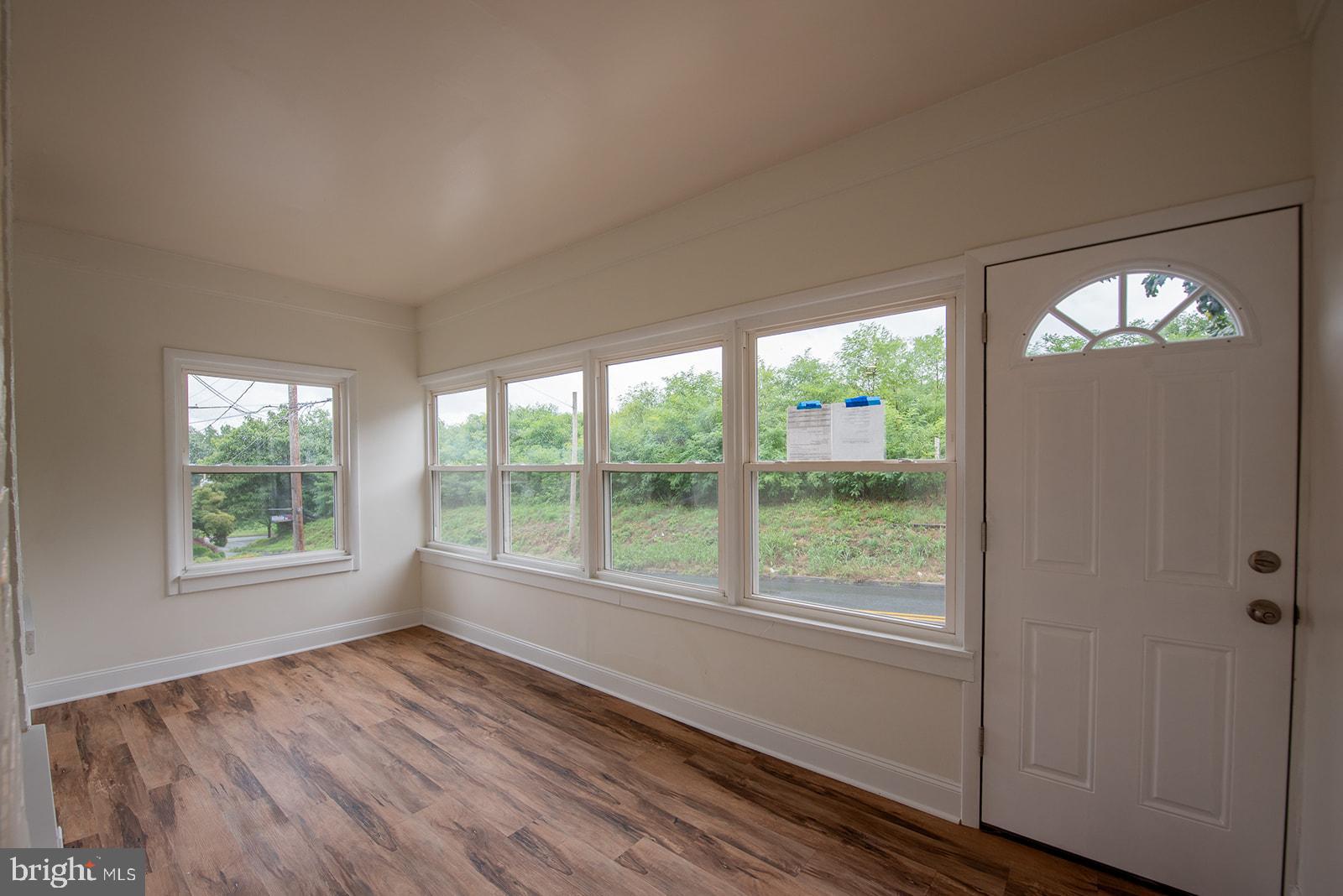 229 Hazel Street Lancaster, PA 17603 - Photo 5 of 38