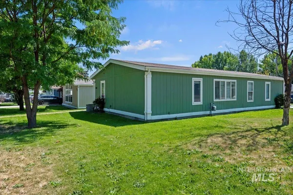 $850,000 | 912 4th Avenue North, Nampa, ID 83687