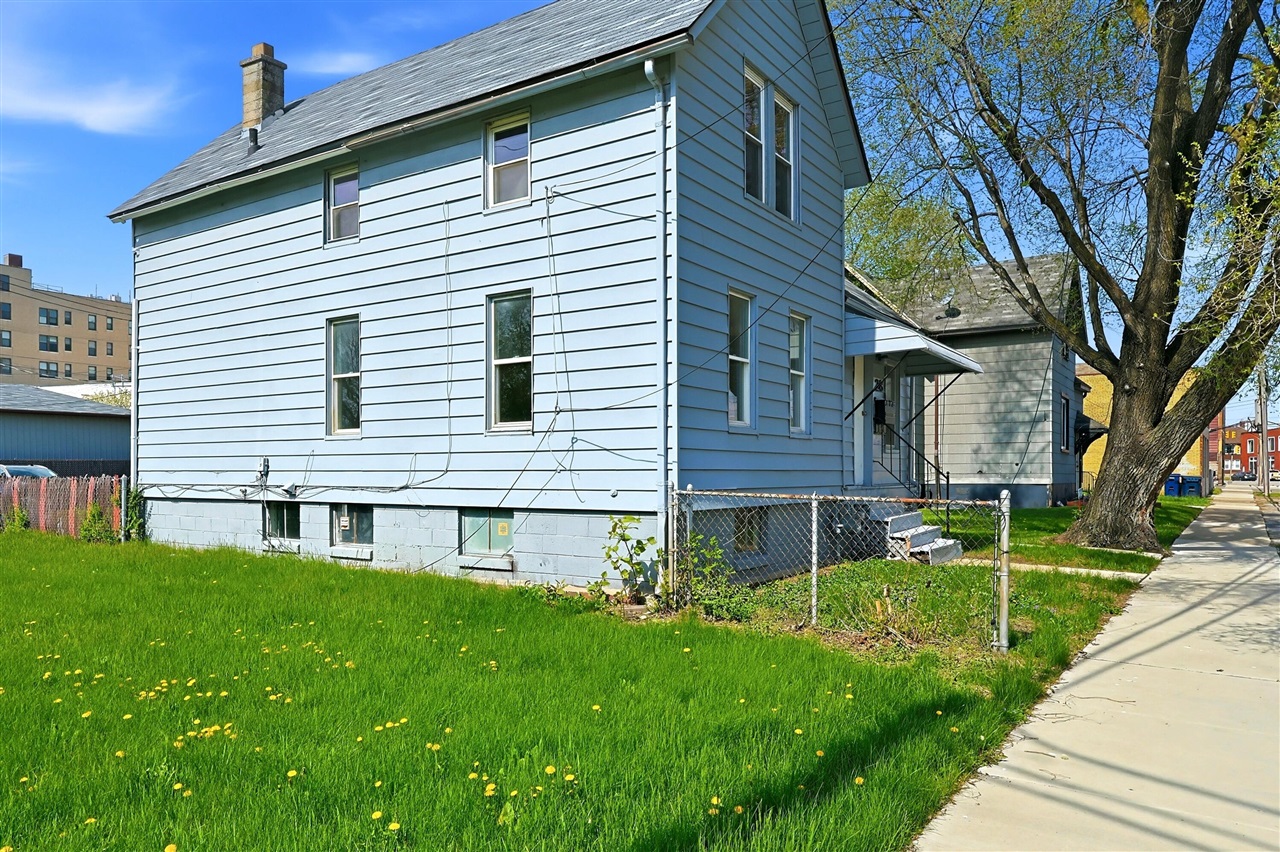 28 East Henry Street River Rouge, MI 48218 - Photo 2 of 14