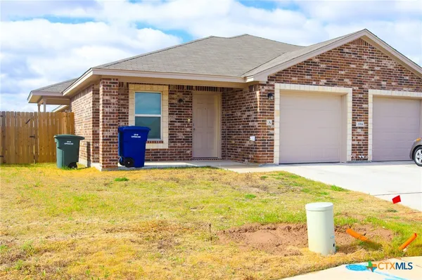 $1,350 | 1914 Castroville Trail, Unit A, Copperas Cove, TX 76522