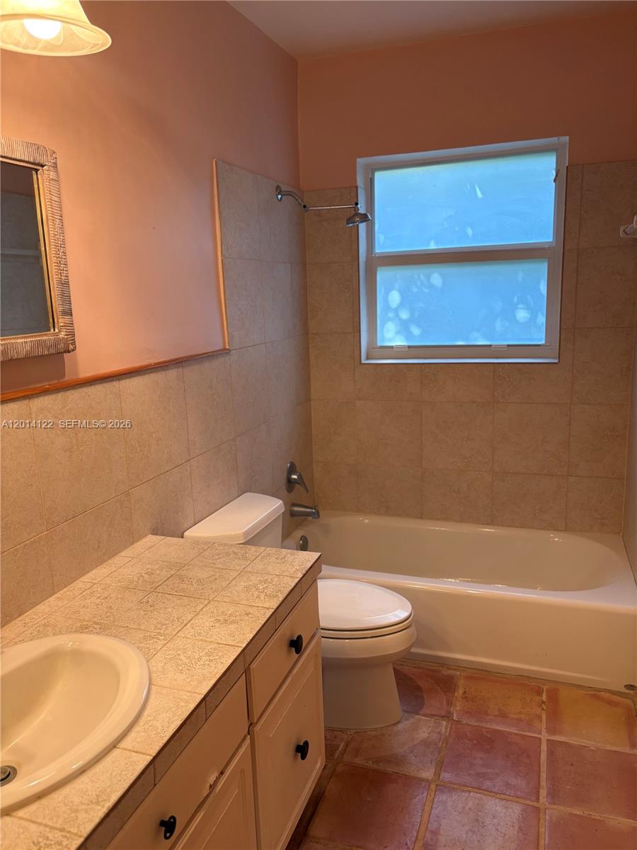 941 Northwest 7th Street Boca Raton, FL 33486 - Photo 10 of 28 Gallery Image 10