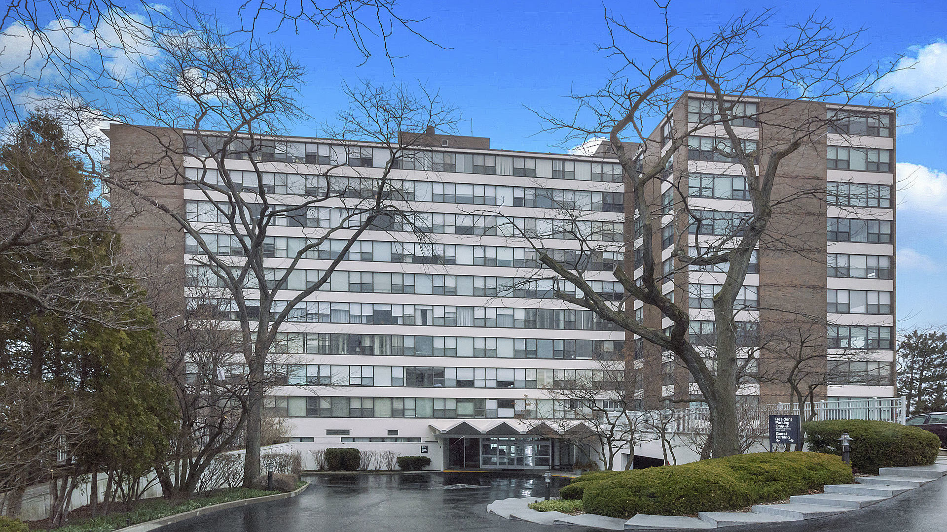 1616 Sheridan Road, Unit 7A Wilmette, IL 60091 - Photo 1 of 22 a front view of a building