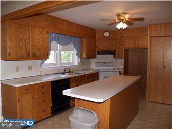 2289 Rhoads Road Pottstown, PA 19464 - Photo 3 of 11 Gallery Image 3