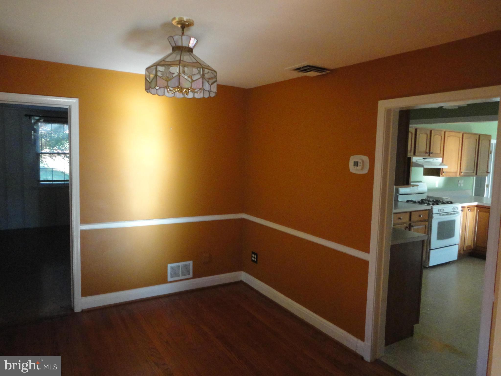 1439 Providence Road Baltimore, MD 21286 - Photo 7 of 14 Dining Room