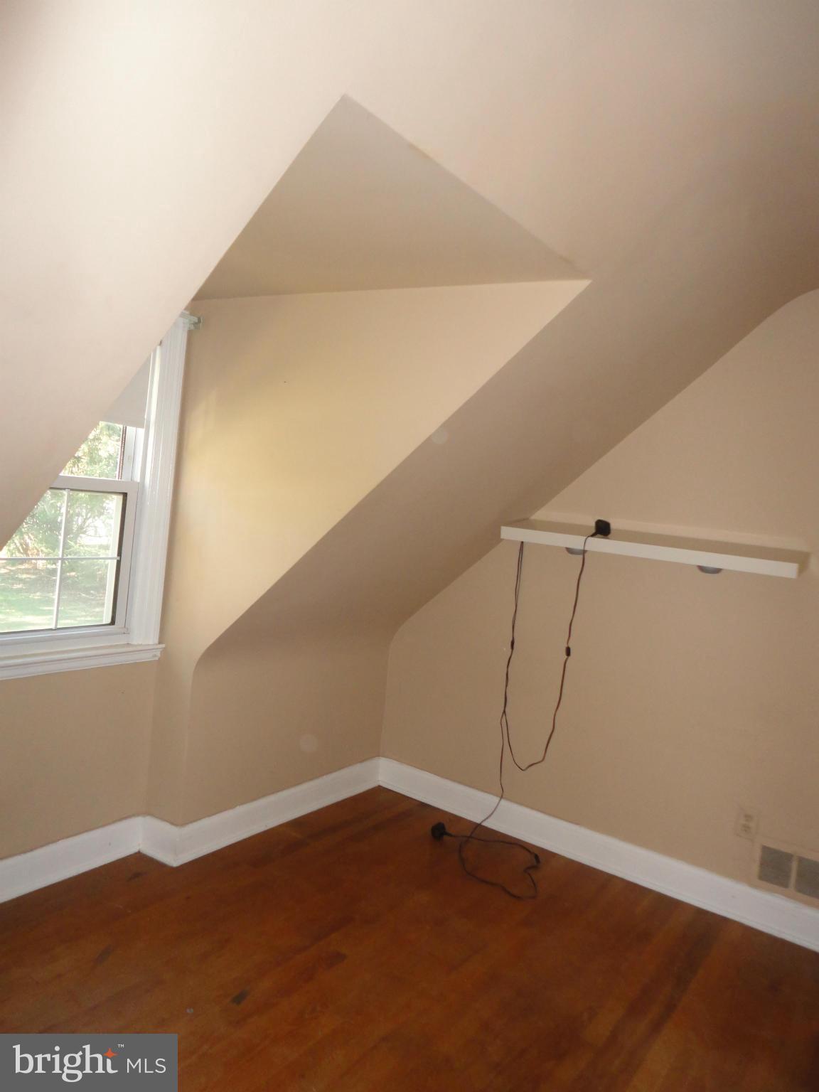 1439 Providence Road Baltimore, MD 21286 - Photo 10 of 14 Bedroom